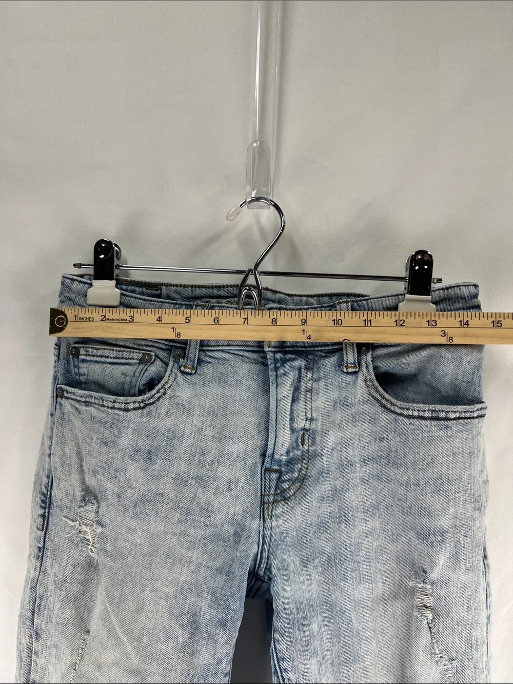 American Eagle - Men’s Jeans - Flex - 30x30 - Distressed - Light Blue